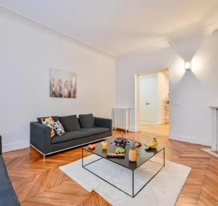 Appartamento Elegant 3 Chambres, 3 Salles De Bain- Double Séjour- 16e- Calme Et Standing Parigi