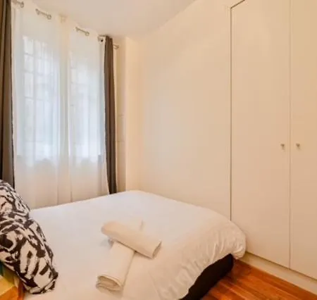 Elegant 3 Chambres, 3 Salles De Bain- Double Séjour- 16e- Calme Et Standing * Parigi