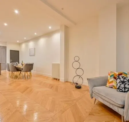 Elegant 3 Chambres, 3 Salles De Bain- Double Séjour- 16e- Calme Et Standing Appartamento